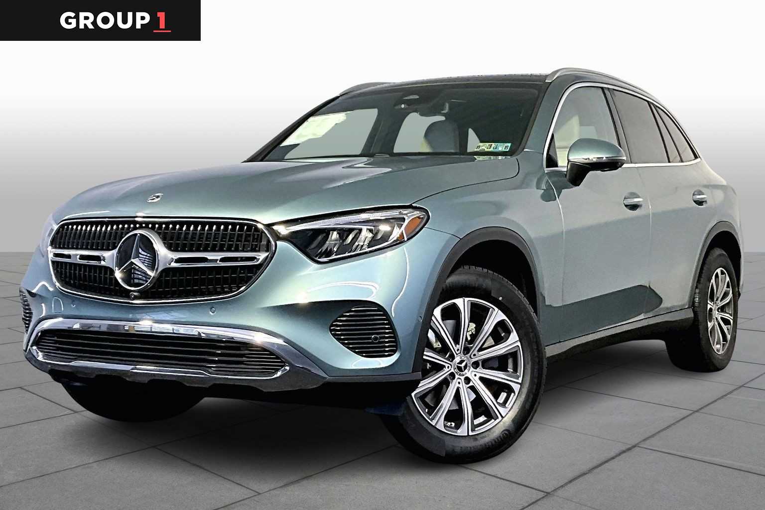 2026 Mercedes-Benz GLC Base's photo
