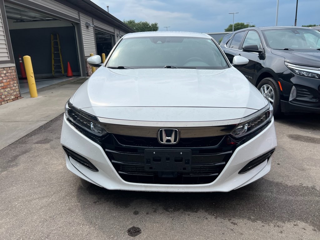2018 Honda Accord Sport photo 2