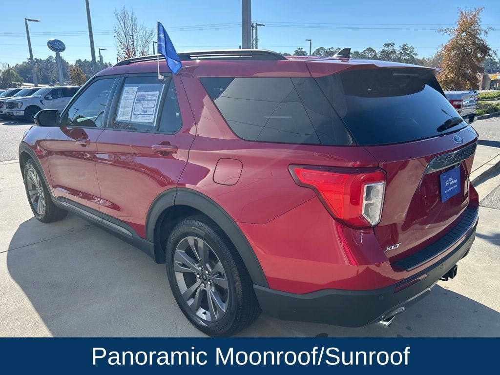 2023 Ford Explorer XLT photo 4