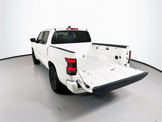 2022 Nissan Frontier SV photo 23