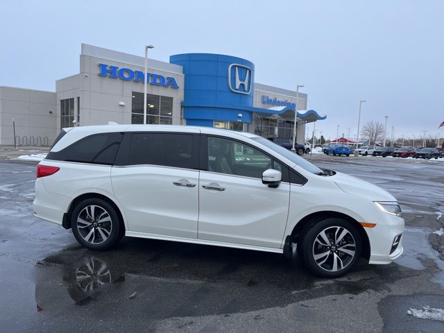 2019 Honda Odyssey Elite's photo