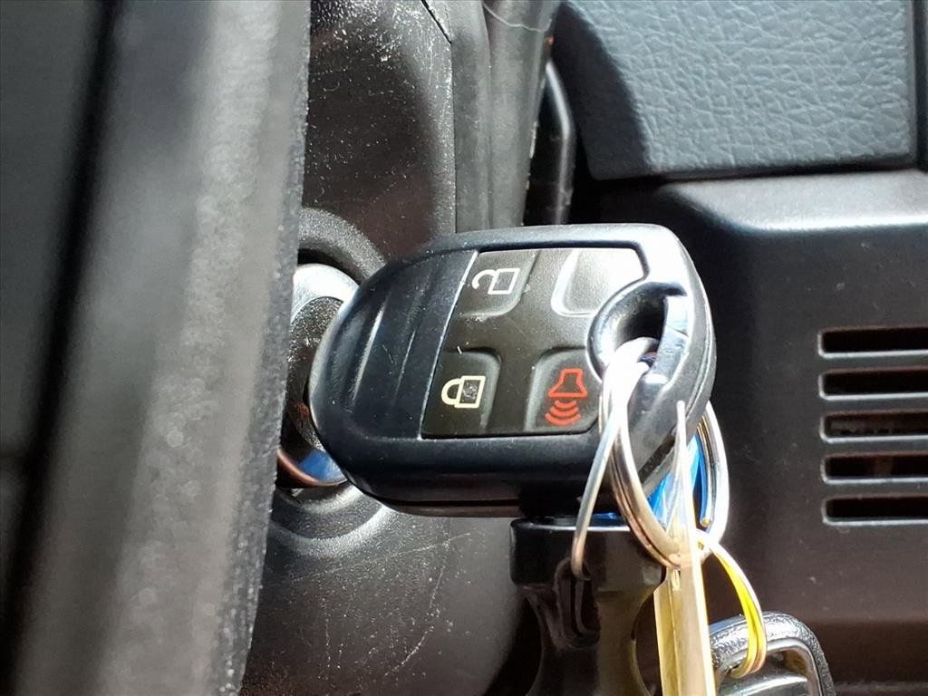 2012 Ford F-150 XLT photo 19