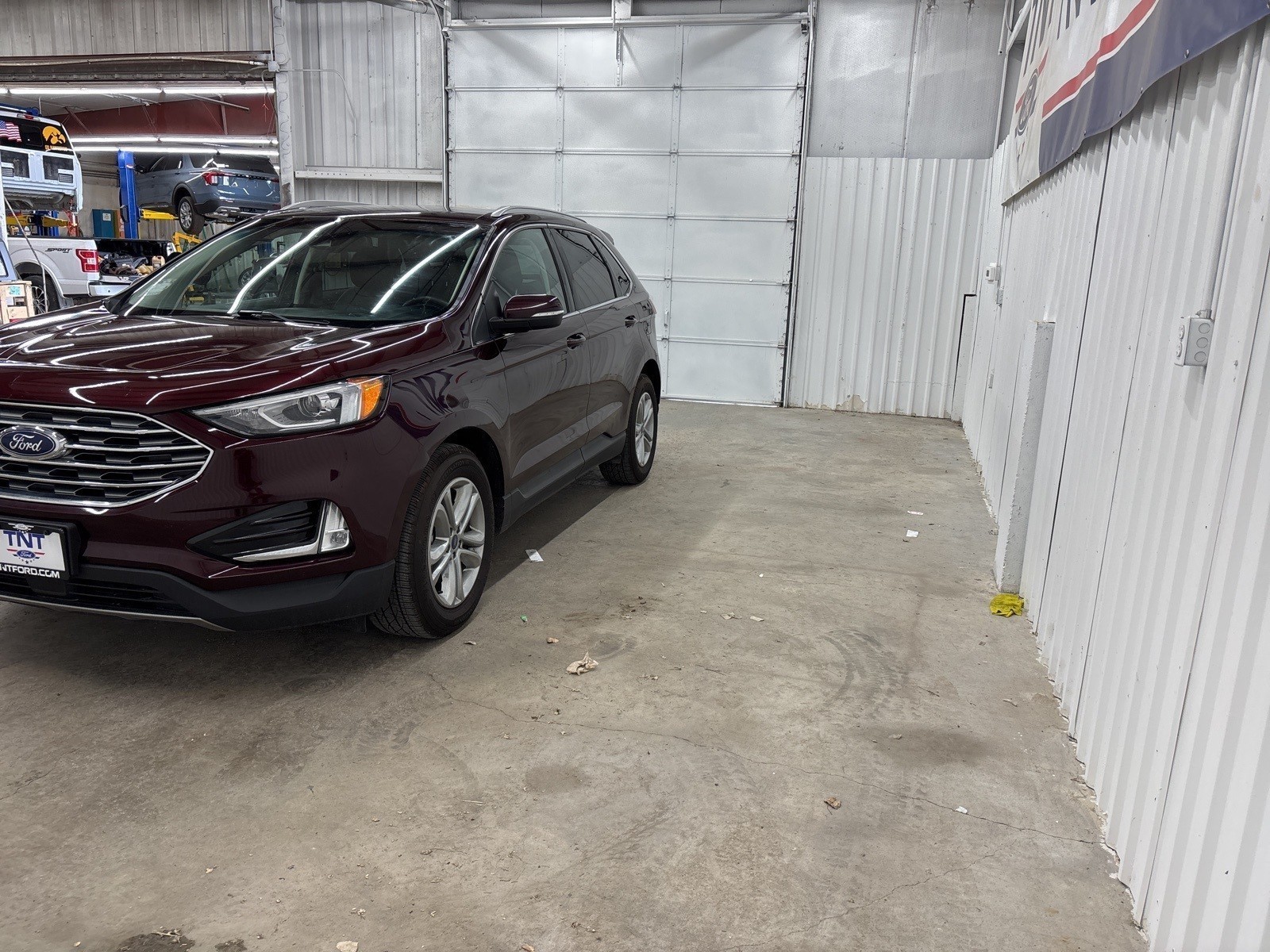 2019 Ford Edge SEL photo 4