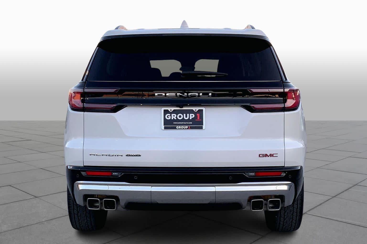 2024 Gmc Acadia Denali photo 4