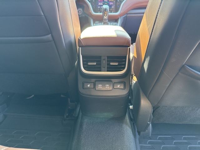 2022 Subaru Outback Touring photo 4