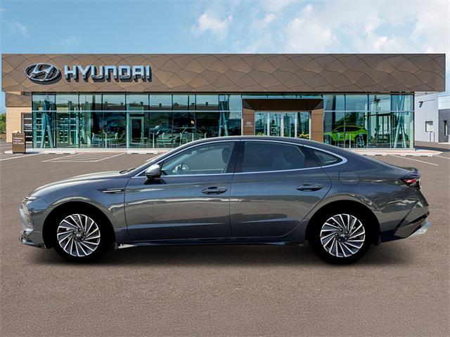 2026 Hyundai Sonata Hybrid SEL photo 4