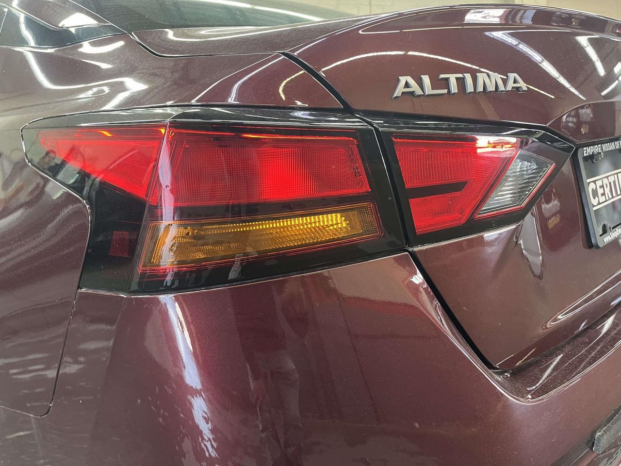 2024 Nissan Altima SL photo 11