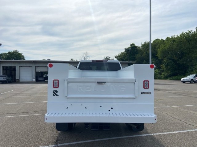 2025 Chevrolet Silverado 3500HD photo 4