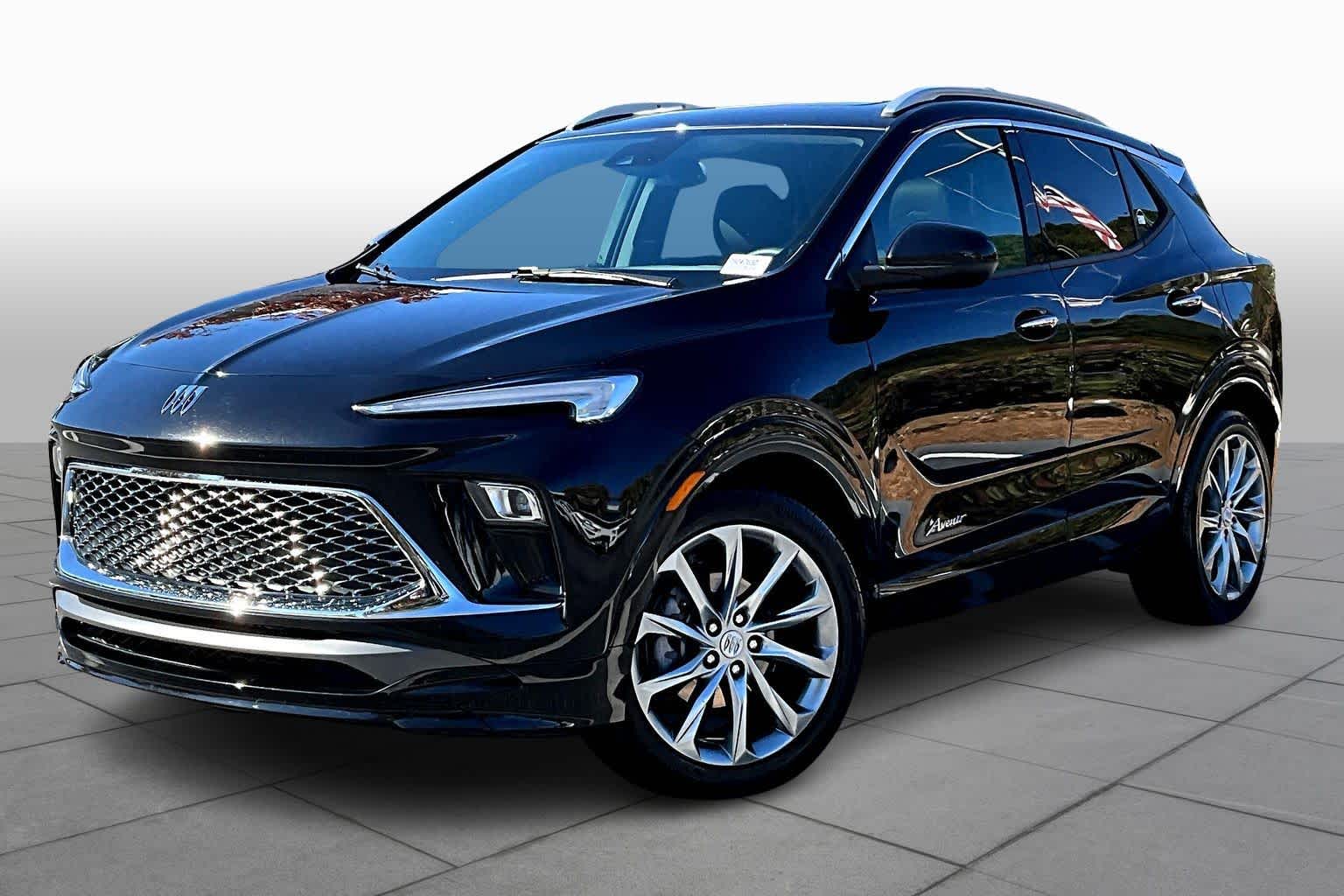 2024 Buick Encore GX Avenir photo 2