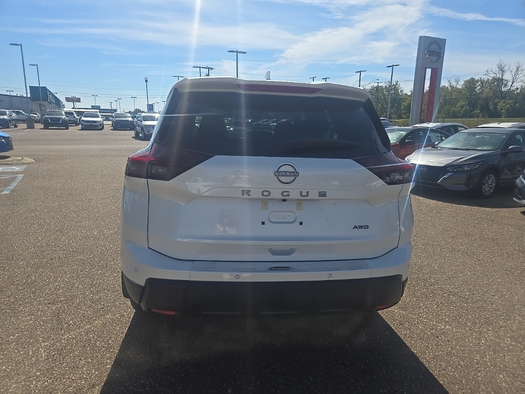 2026 Nissan Rogue SV photo 5
