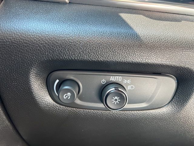 2022 Chevrolet Traverse LS photo 22