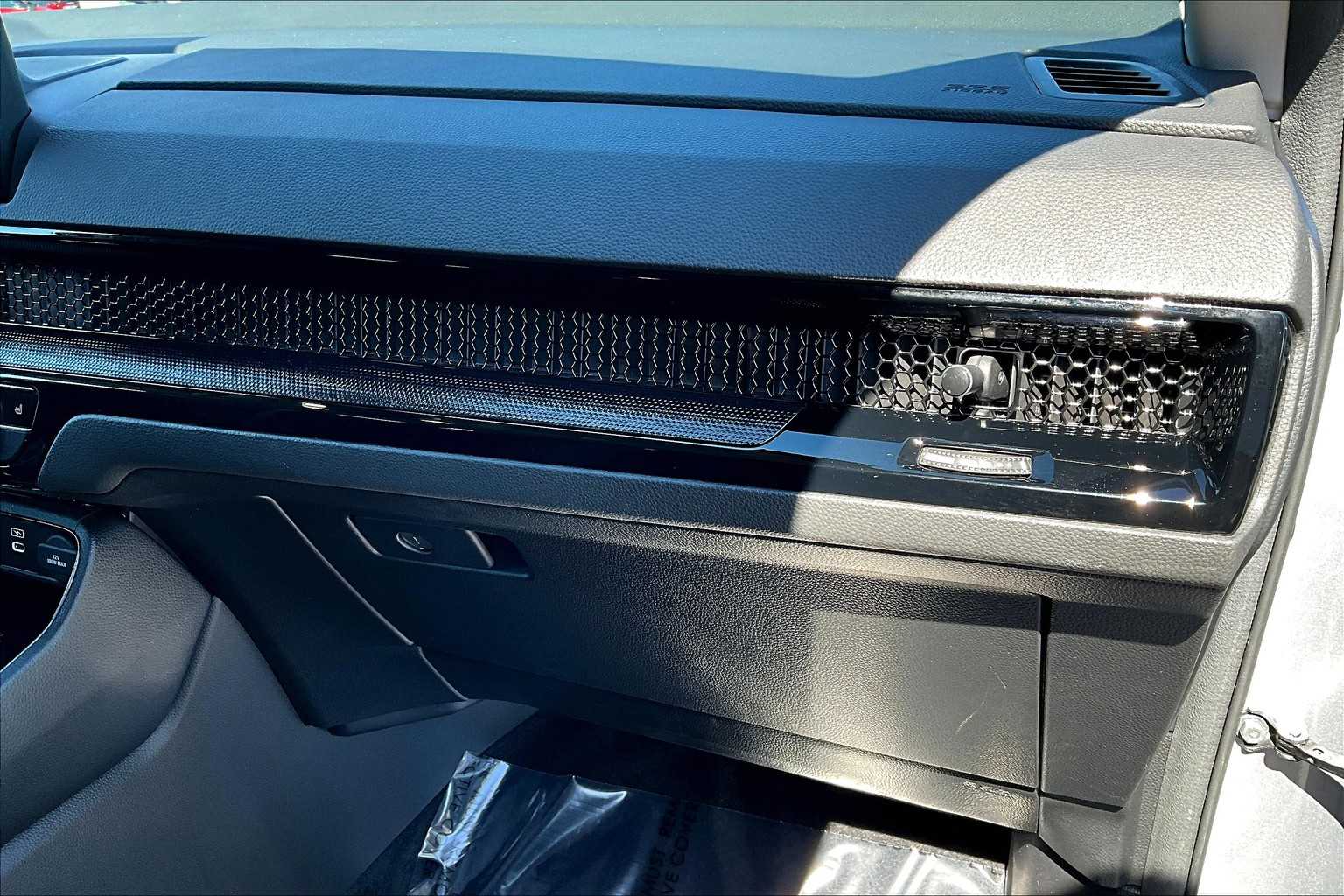 2023 Honda CR-V EX-L photo 18