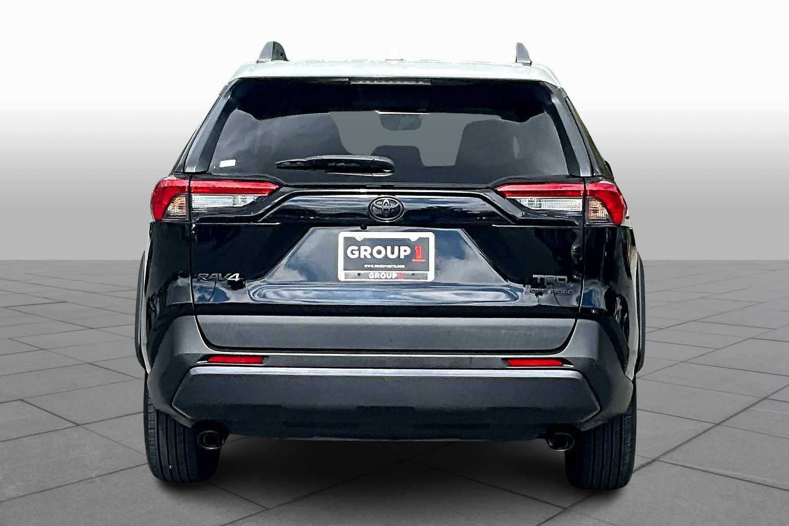 2021 Toyota RAV4 TRD photo 4