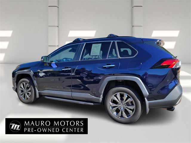 2023 Toyota RAV4 Hybrid Limited photo 2