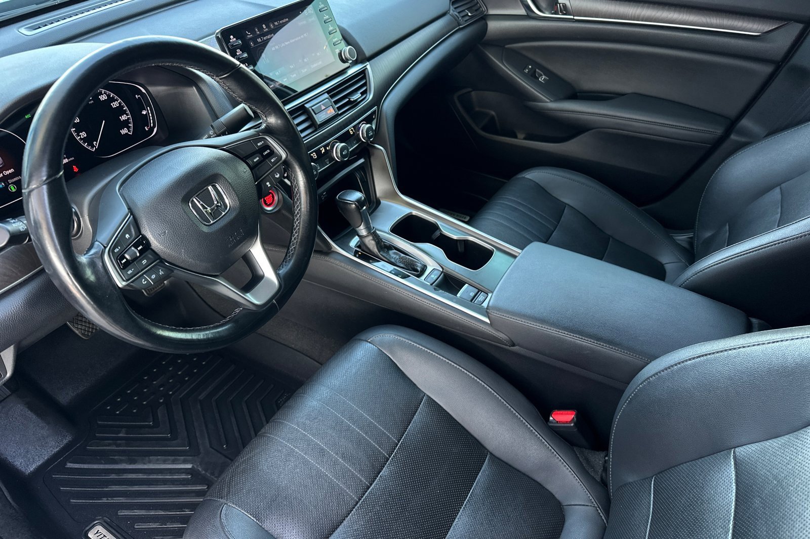 2019 Honda Accord EX-L photo 9