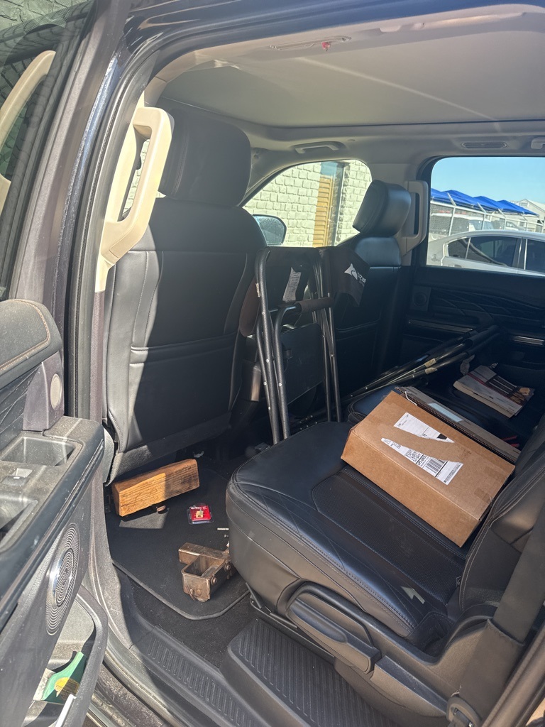 2019 Ford Expedition MAX Platinum photo 4