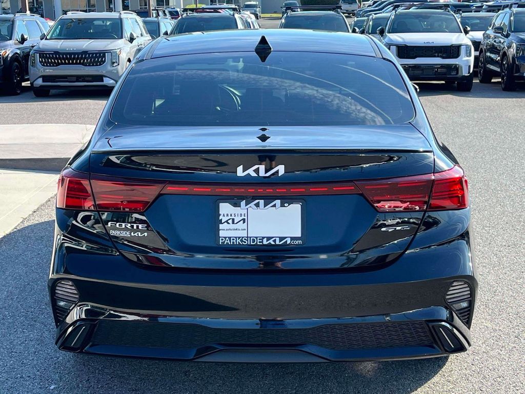 2022 Kia Forte GT-Line photo 25