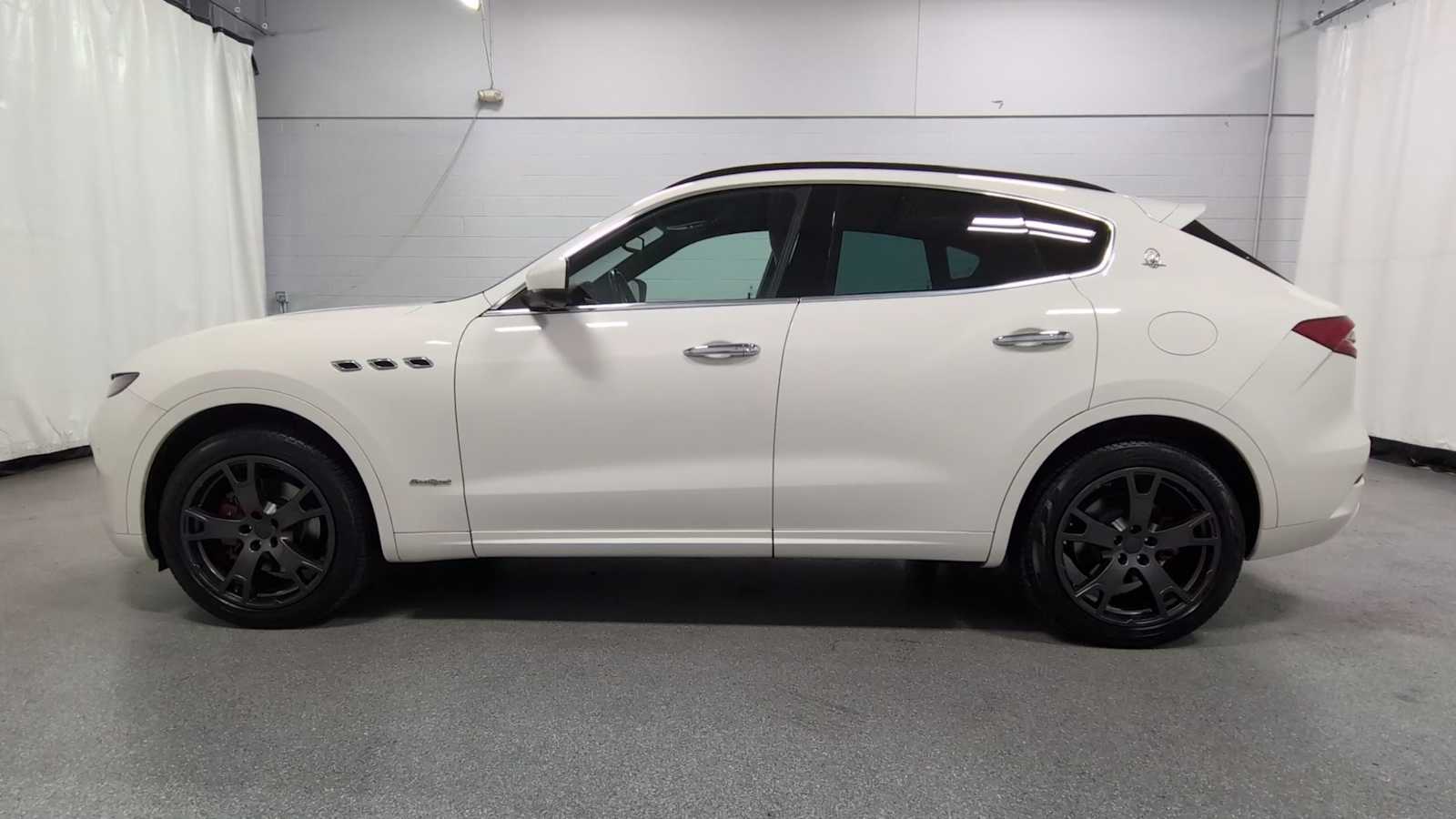 2018 Maserati Levante GranSport photo 4