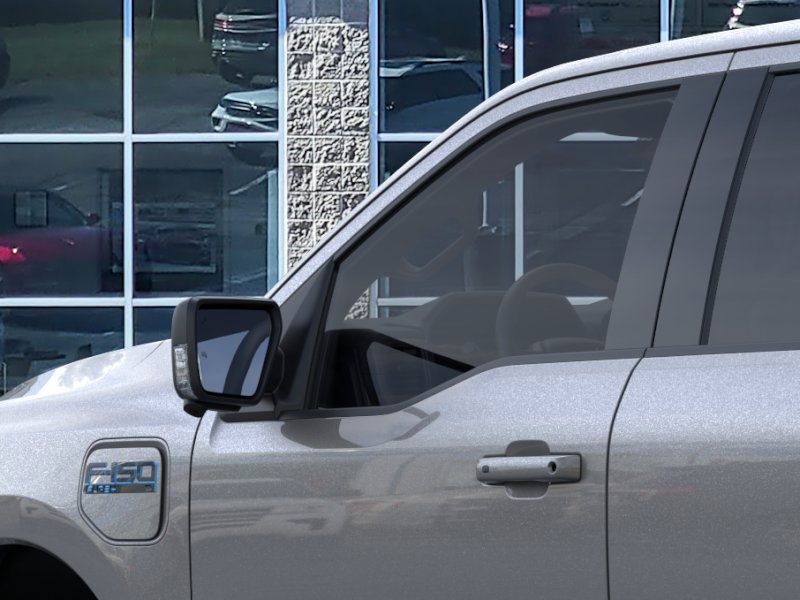 2025 Ford F-150 Lightning photo 19
