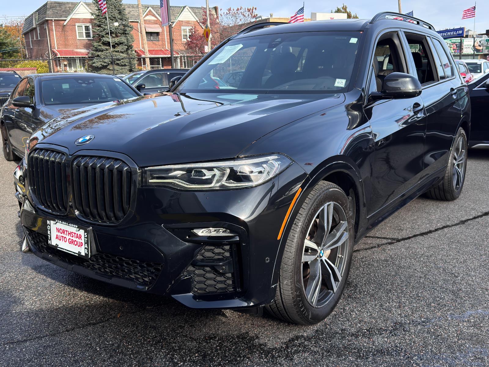 2022 BMW X7 40i's photo