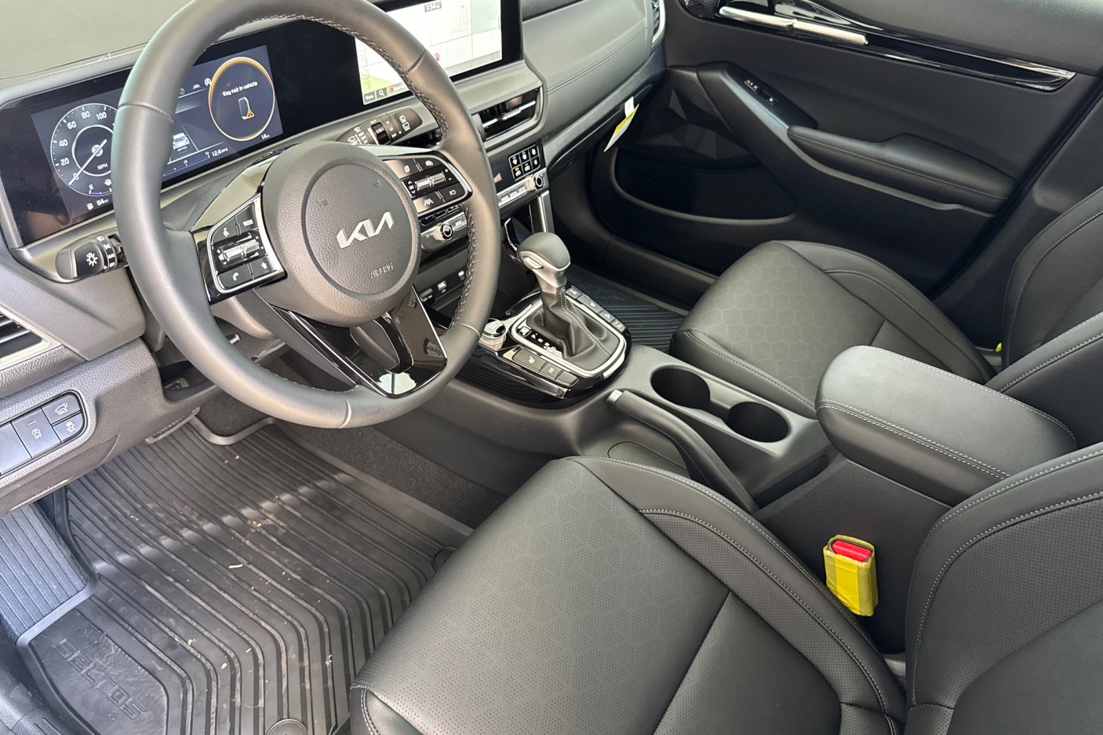 2026 Kia Seltos EX photo 6