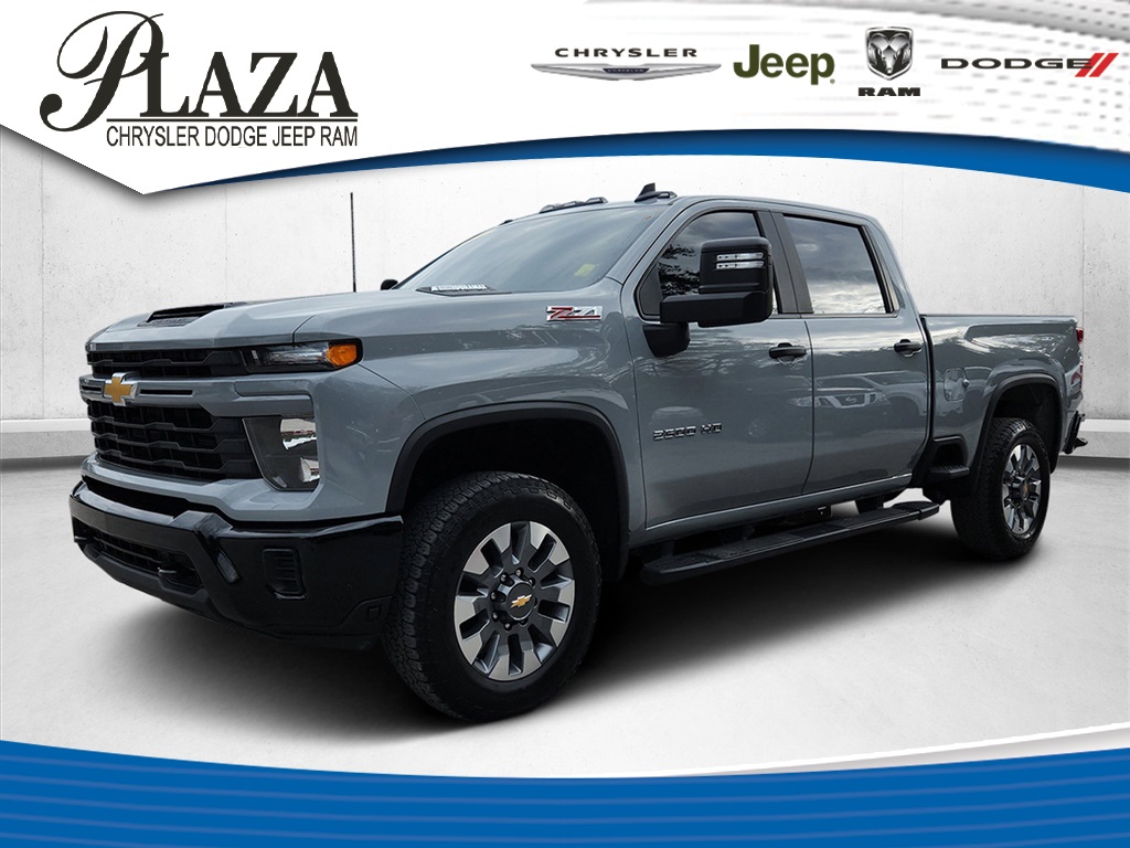 2024 Chevrolet Silverado 2500HD Custom's photo