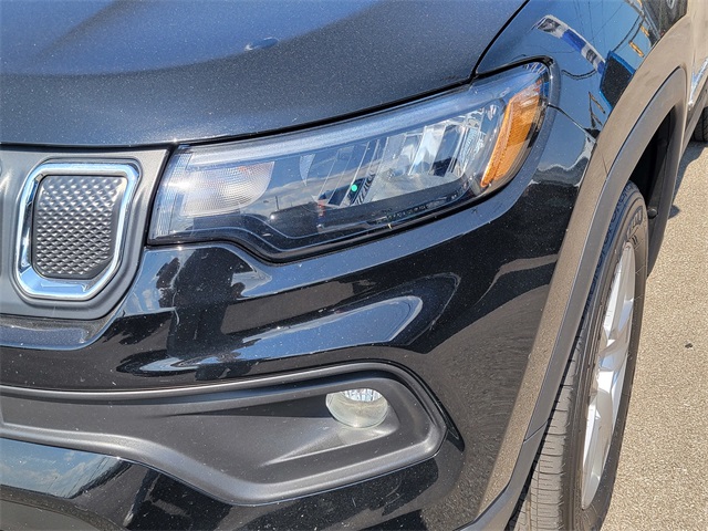 2022 Jeep Compass Latitude photo 8