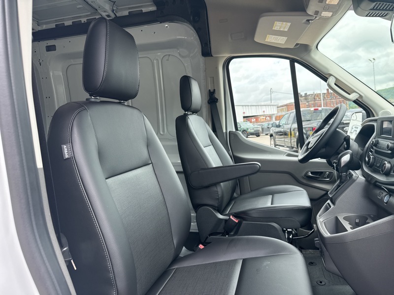 2025 Ford Transit photo 11
