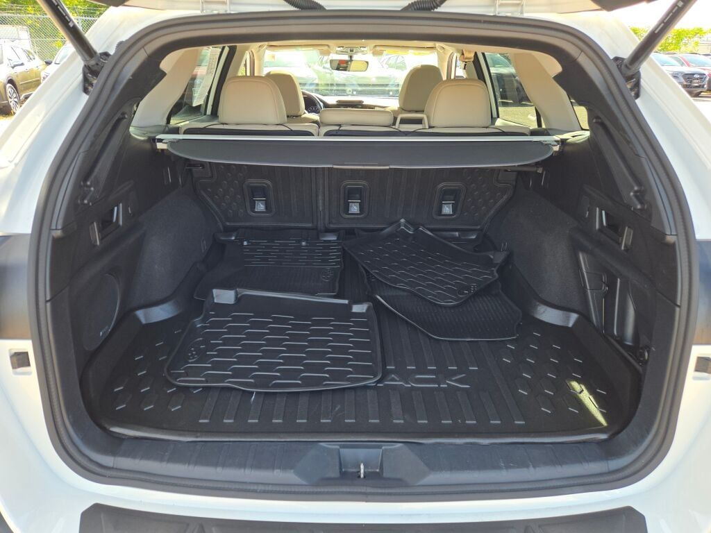 2022 Subaru Outback Limited photo 11