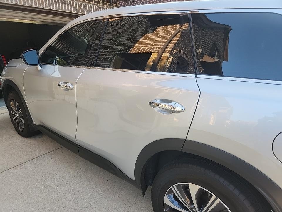 2023 Infiniti QX60 Pure photo 3