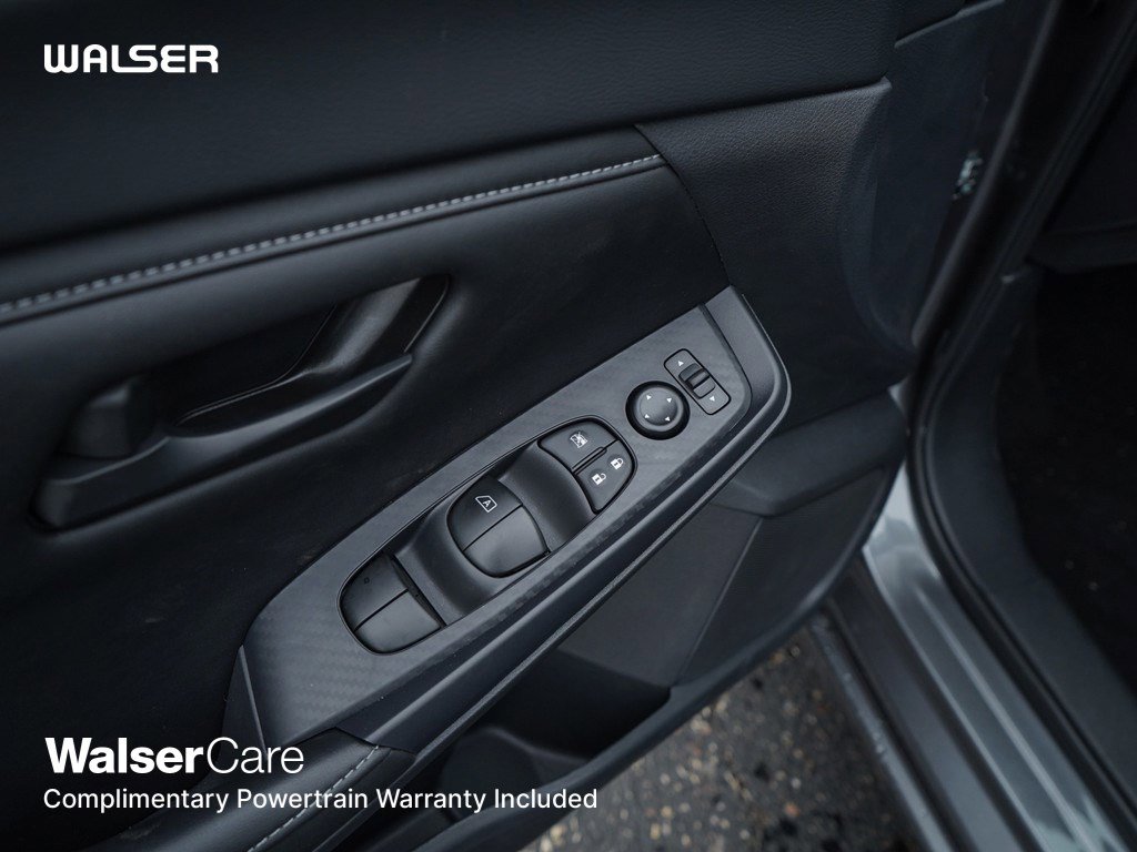 2025 Nissan Sentra S photo 13