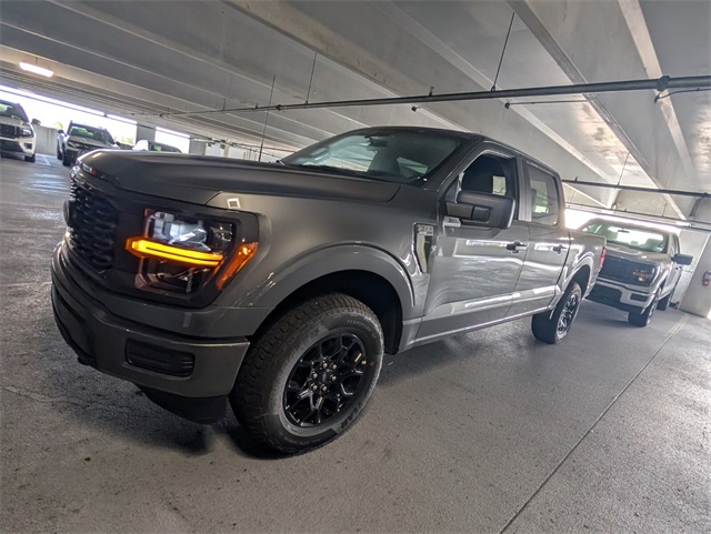 2025 Ford F-150 STX photo 4