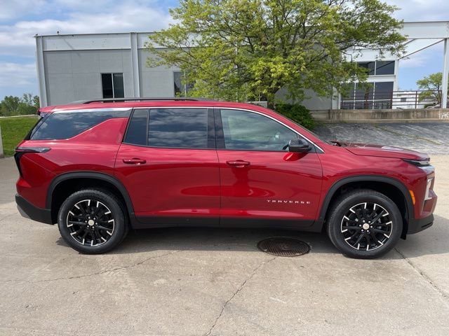 2025 Chevrolet Traverse photo 6