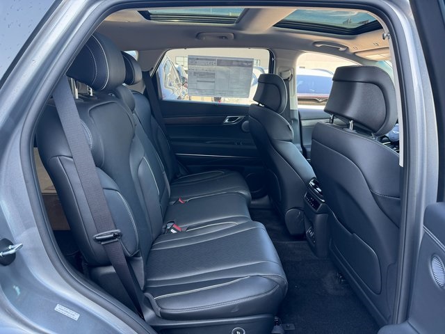 2025 Genesis GV80 2.5T Prestige photo 5