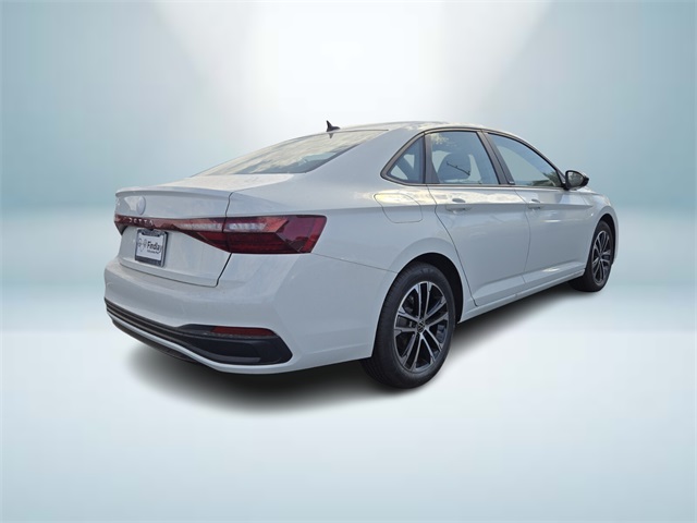 2025 Volkswagen Jetta 1.5T Sport photo 3