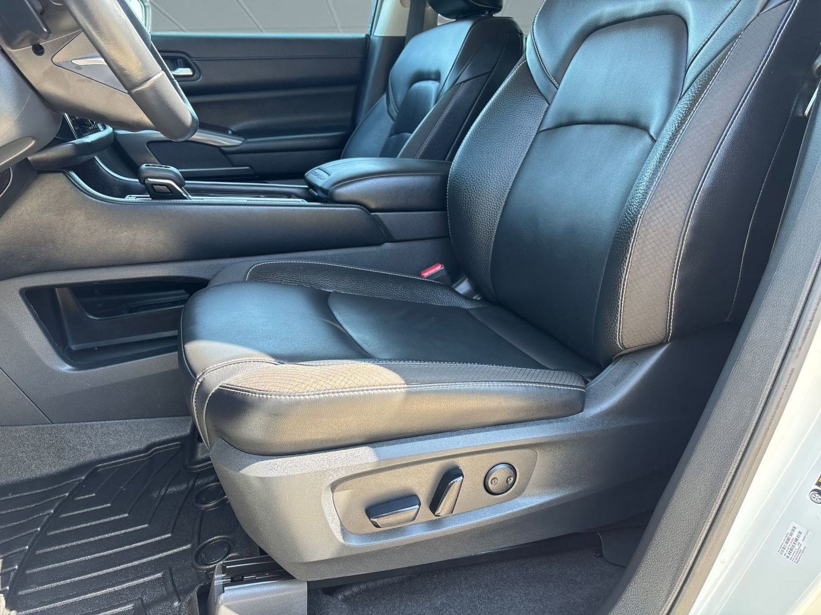 2022 Nissan Pathfinder SL photo 15