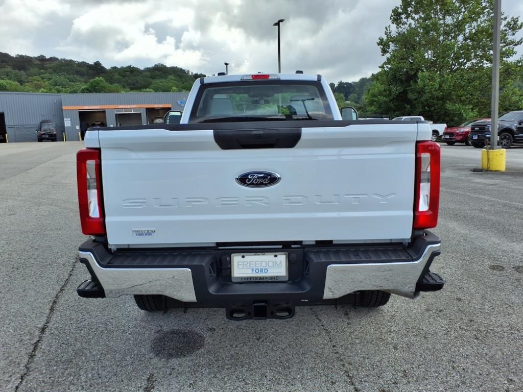 2026 Ford F-250 XL photo 4