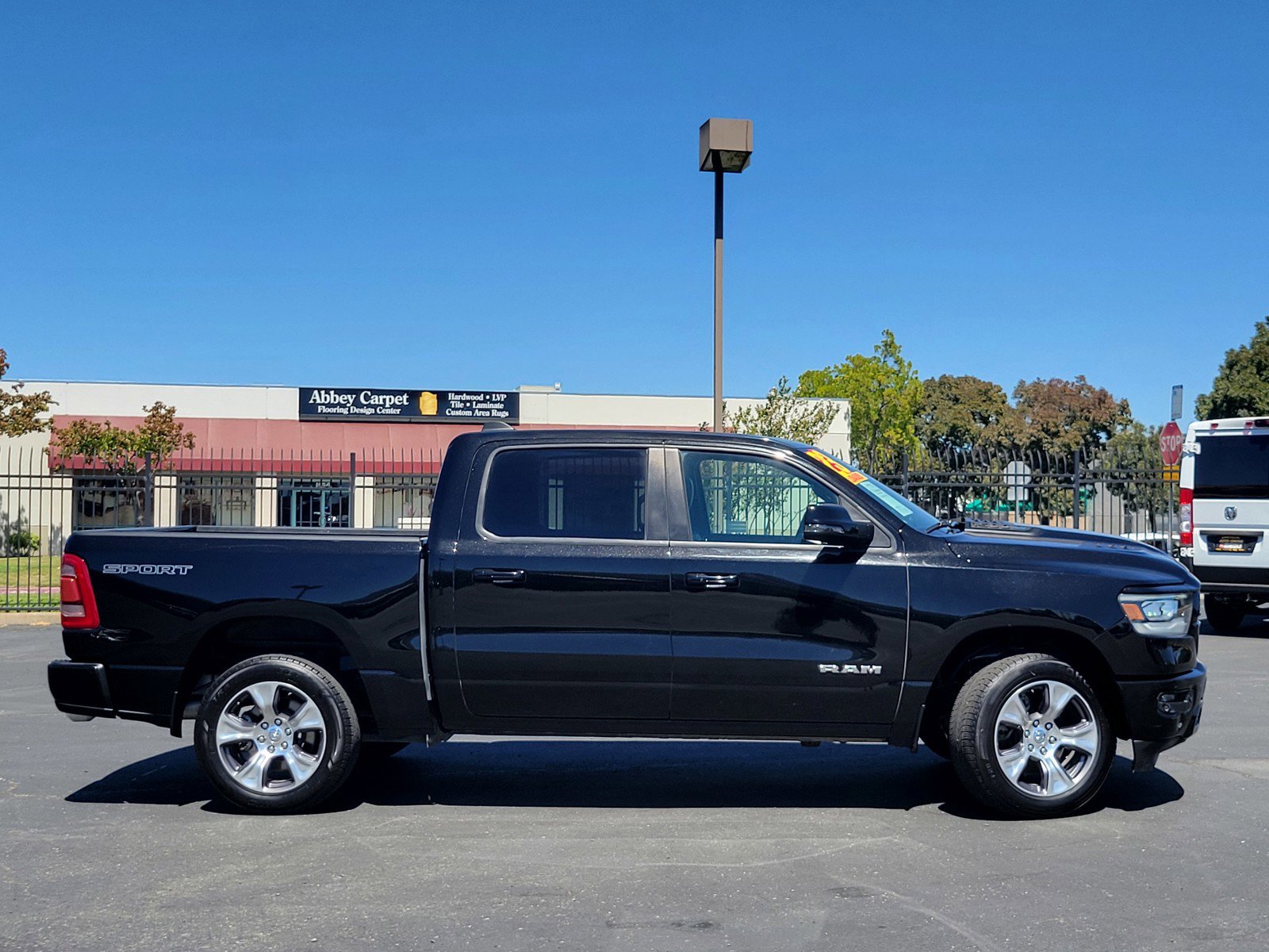 2023 Ram 1500 Laramie photo 3