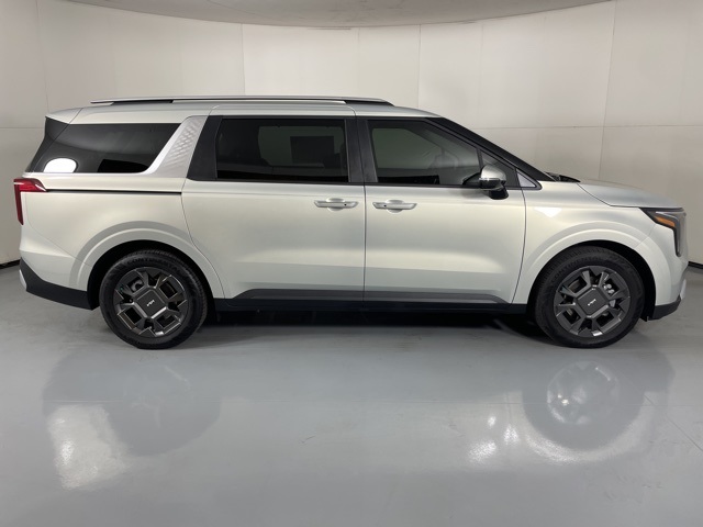 2026 Kia Carnival EX photo 9