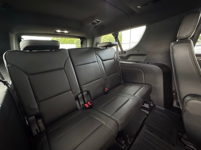 2021 Chevrolet Suburban High Country photo 26