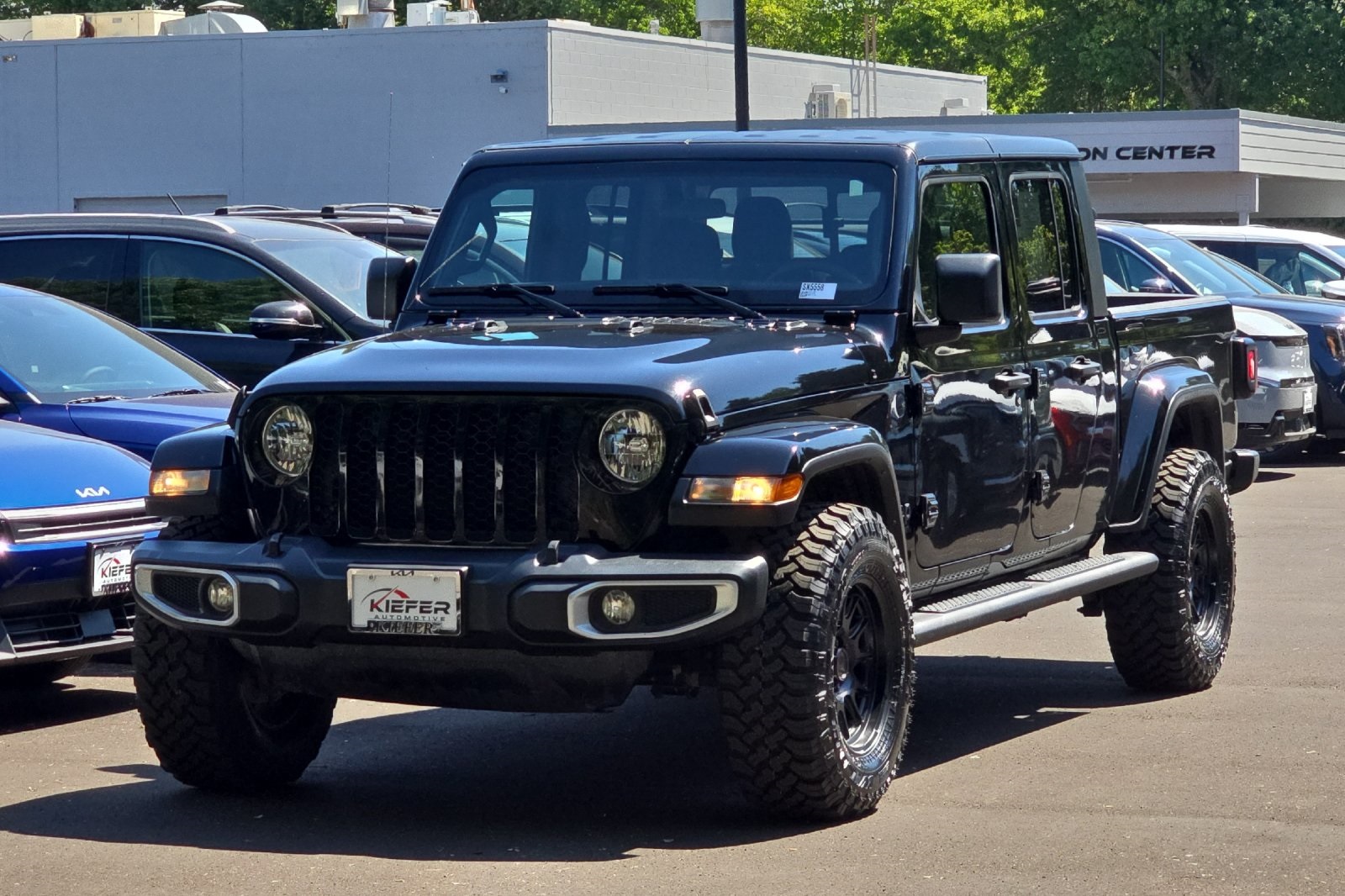 2023 Jeep Gladiator Sport photo 8