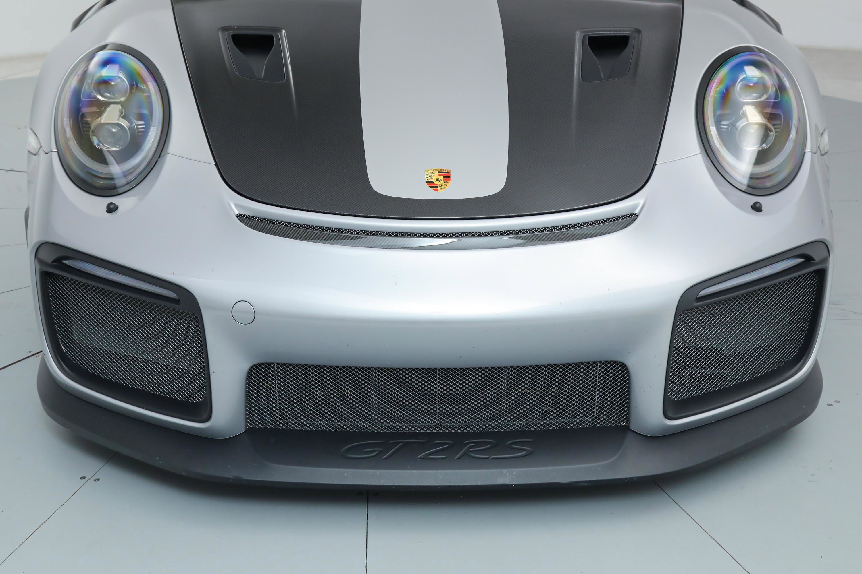 2019 Porsche 911 GT2 RS photo 11