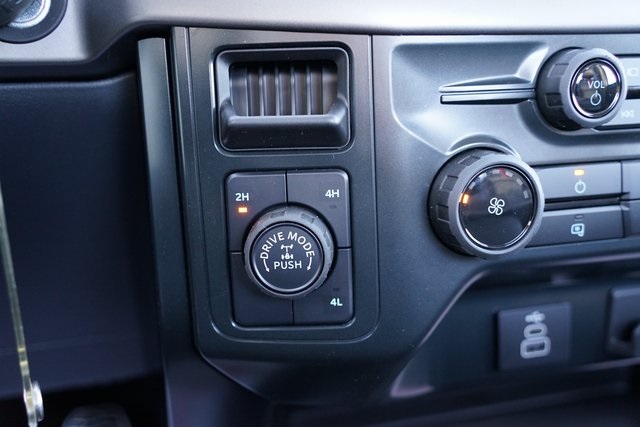 2025 FORD F-150 - Image 34