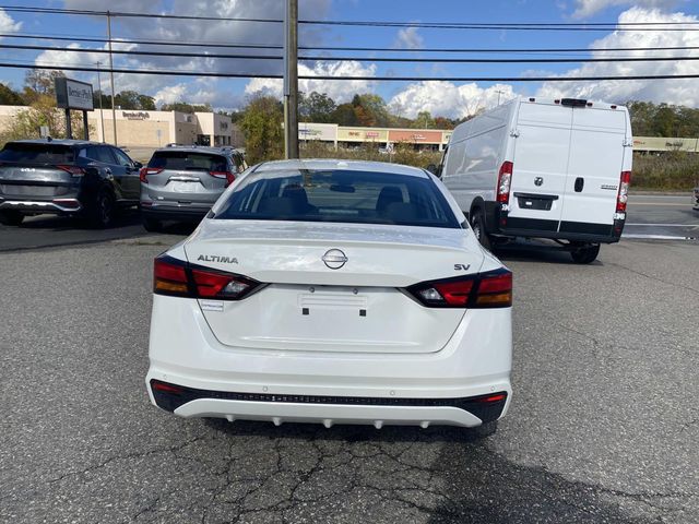 2024 Nissan Altima 2.5 SV photo 4