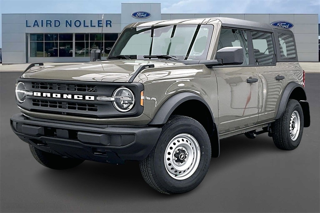 2025 Ford Bronco 4-Door Base's photo
