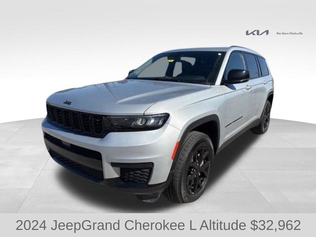 2024 Jeep Grand Cherokee Altitude photo 3
