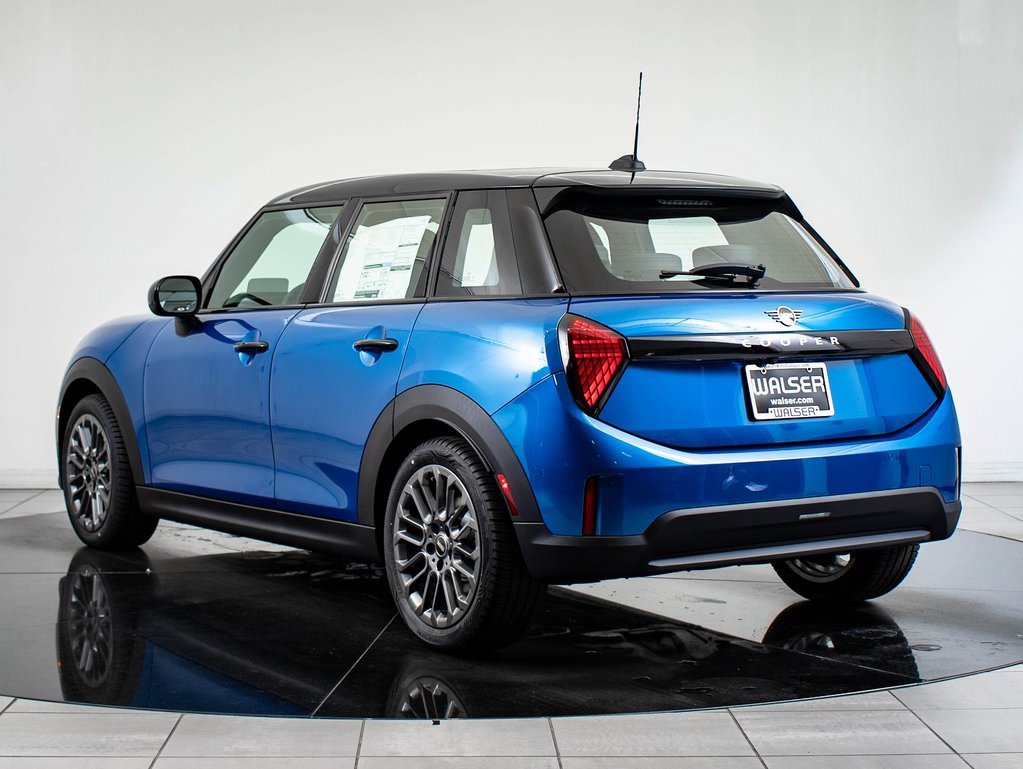 2026 Mini Cooper 4 Door Hardtop Signature photo 10