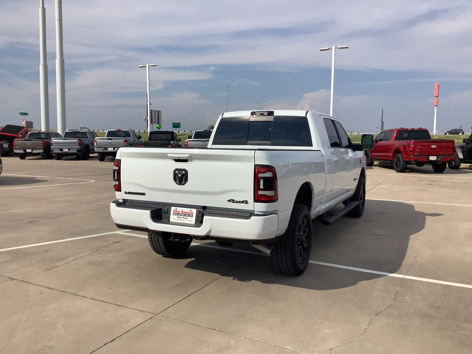 2024 Ram 2500 Laramie photo 3