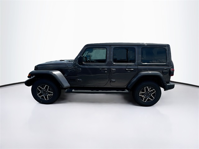 2025 Jeep Wrangler Sahara photo 3