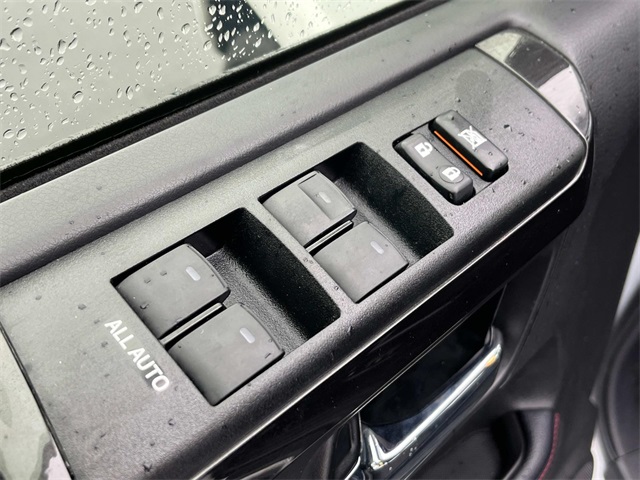 2024 Toyota 4Runner TRD Off-Road photo 25